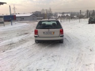 Zdjęcie VW Passat 1.9 TDI Highline 110KM