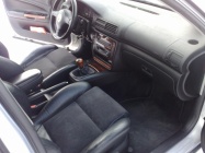 Zdjęcie VW Passat 1.9 TDI Highline 110KM