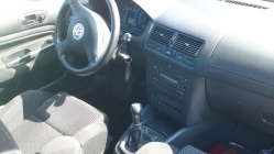 Zdjęcie VW GOLF 4MOTION 130KM 2002