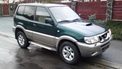 Zdjęcie Nissan Terrano 2.7 TDi Luxury 4x4