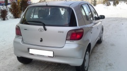 Zdjęcie Toyota Yaris 1.0 Luna