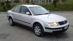 Zdjęcie Volkswagen Passat 1.9 TDI 110KM Highline