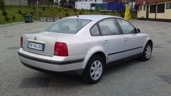 Zdjęcie Volkswagen Passat 1.9 TDI 110KM Highline