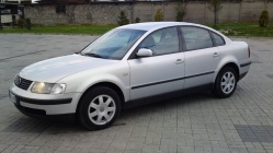 Zdjęcie Volkswagen Passat 1.9 TDI 110KM Highline