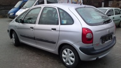 Zdjęcie Citroen Xsara Picasso 1.8i Exclusive