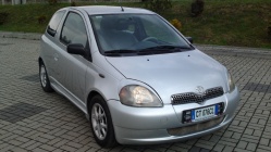 Zdjęcie Toyota Yaris 1.0