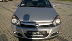 Zdjęcie Opel Astra 1.7 CDTi 100 KM Elegance