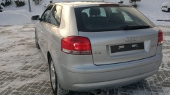 Zdjęcie Audi A3 1.6 FSI 102 KM Attraction