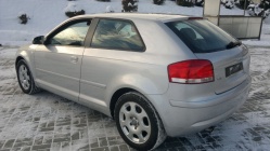 Zdjęcie Audi A3 1.6 FSI 102 KM Attraction