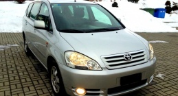 Zdjęcie Toyota Avensis Verso 2.0 D-4D