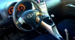 Zdjęcie Toyota Auris 2.0 D-4D  Prestige