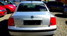 Zdjęcie Volkswagen Passat 1.6 Trendline