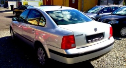 Zdjęcie Volkswagen Passat 1.6 Trendline