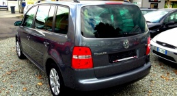 Zdjęcie Volkswagen Touran 1.9 TDI Highline