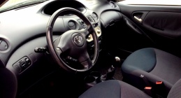 Zdjęcie Toyota Yaris 1.0 benz.