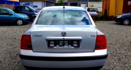 Zdjęcie Volkswagen Passat 1.9 TDI 110 KM Highline