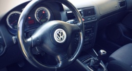 Zdjęcie Volkswagen Golf 1.6 105 KM Highline