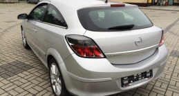 Zdjęcie Opel Astra III GTC 1.9 CDTI 150 KM