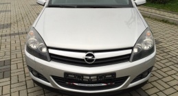 Zdjęcie Opel Astra III GTC 1.9 CDTI 150 KM