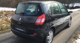 Zdjęcie Renault Scenic 1.9 DCi 120 KM