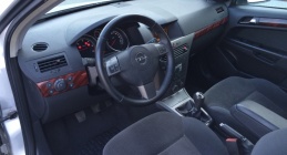 Zdjęcie Opel Astra 1.7 CDTI 100 KM