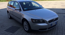 Zdjęcie Volvo v50 2.0 D 136 KM...