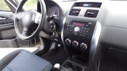 Zdjęcie Fiat Sedici 1.6 107 KM 4x4 AWD