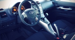 Zdjęcie Toyota Auris 1.6 16V 124 KM LUXURY