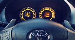 Zdjęcie Toyota Auris 1.6 16V 124 KM LUXURY