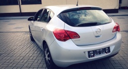 Zdjęcie Opel Astra 1.7 CDTI 110 KM ECO FLEX Enjoy, Edition, Active