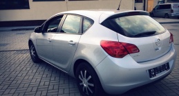 Zdjęcie Opel Astra 1.7 CDTI 110 KM ECO FLEX Enjoy, Edition, Active