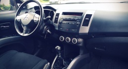 Zdjęcie Mitsubishi Outlander 2.0 DI-D 140 KM 4x4