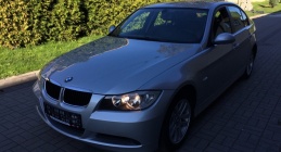 Zdjęcie BMW  318  2.0 i 129 KM