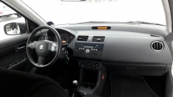 Zdjęcie Suzuki Swift 1.3 benz. 92 KM