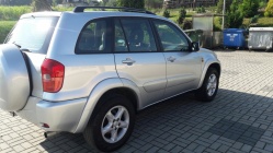 Zdjęcie Toyota RAV4 2.0 D 4D 116 KM 4x4