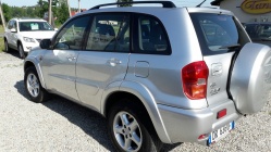 Zdjęcie Toyota RAV4 2.0 D 4D 116 KM 4x4