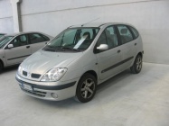 Zdjęcie Renault Scenic 1.9 DCI  03