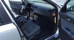 Zdjęcie Volvo v50 2.0 D 136 KM...