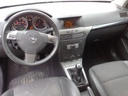 Zdjęcie Opel Astra III 1,7 CDTi Cosmo